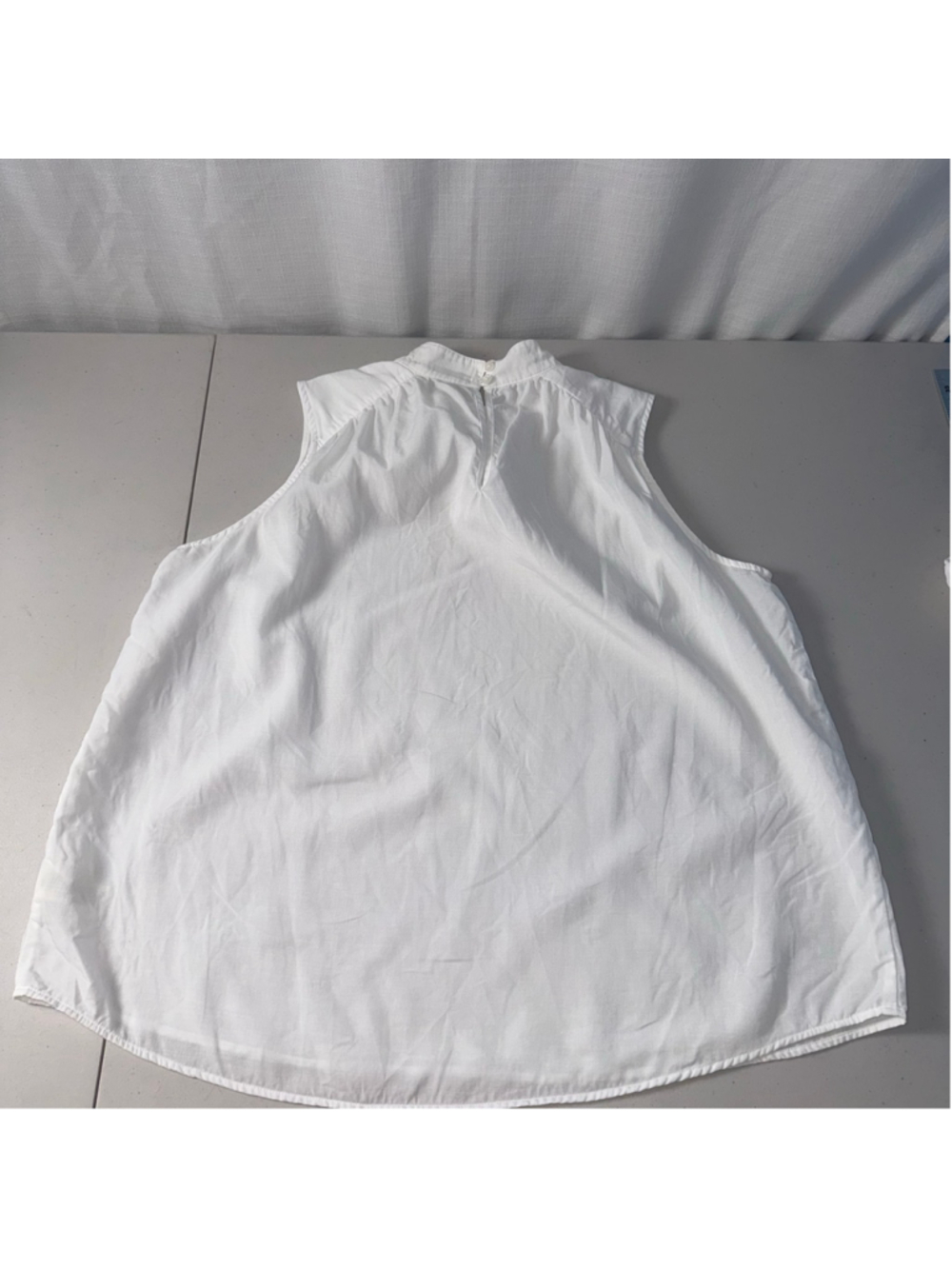 Cloth & Stone Anthropologie White Mockneck Keyhole Top Sleeveless Blouse Size L - Picture 2 of 8